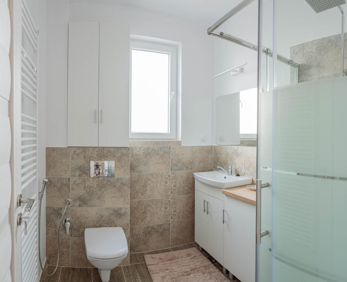 Solomon Apartments Ap 3 Sîngeorgiu de Mureş Eksteriør billede